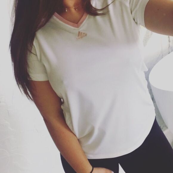 White adidas workout top - Picture 1 of 1